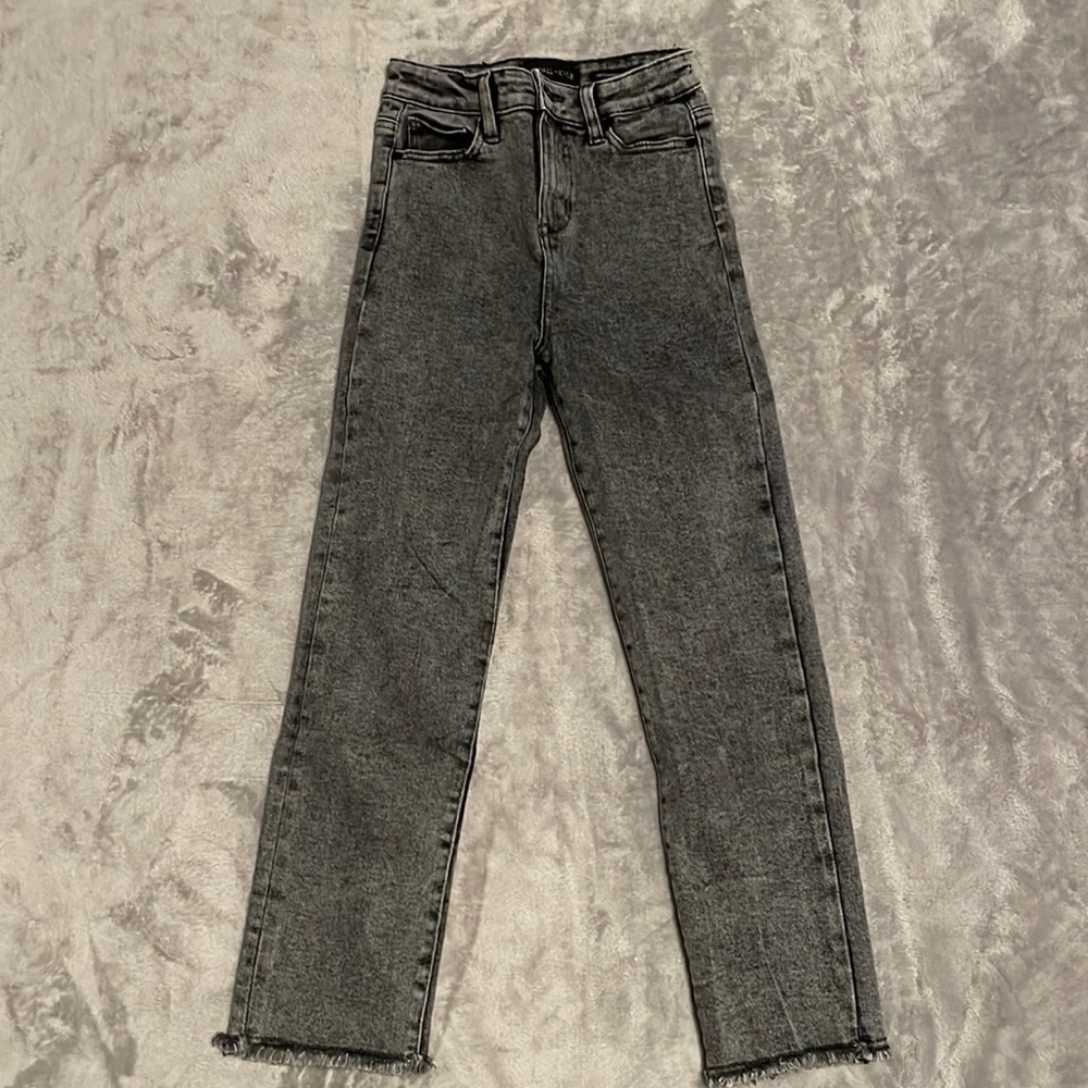 Kendall + Kylie stretch jeans!
